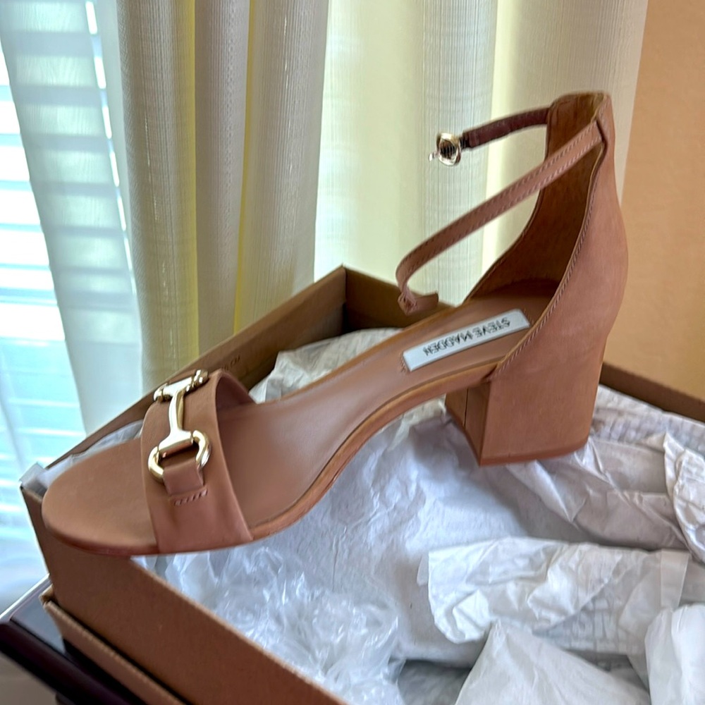 Steve Madden Sandal - Size 8.5